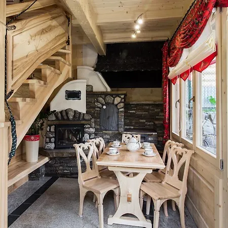 Dom wakacyjny Udanypobyt Przy Potoku *